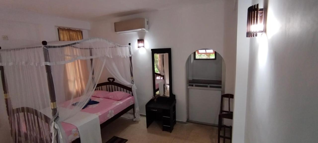 Berg House Unawatuna Hotel Bagian luar foto