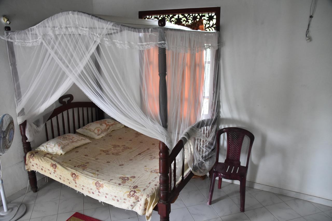 Berg House Unawatuna Hotel Bagian luar foto