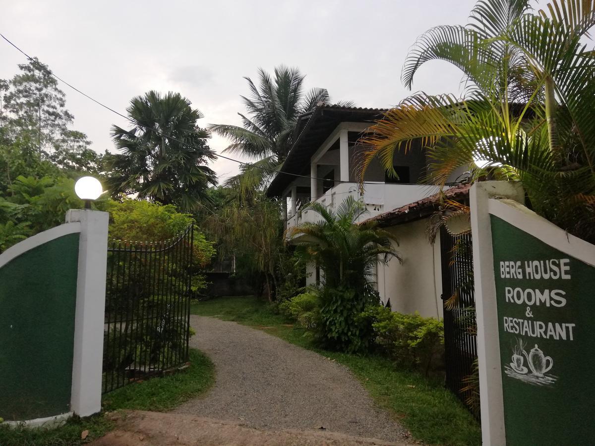 Berg House Unawatuna Hotel Bagian luar foto